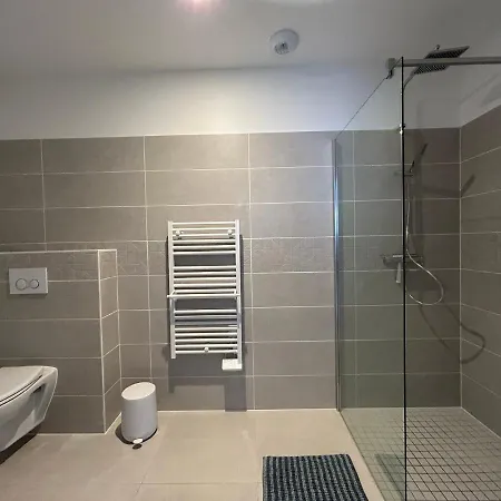 La Forêt D'armotte 16 *